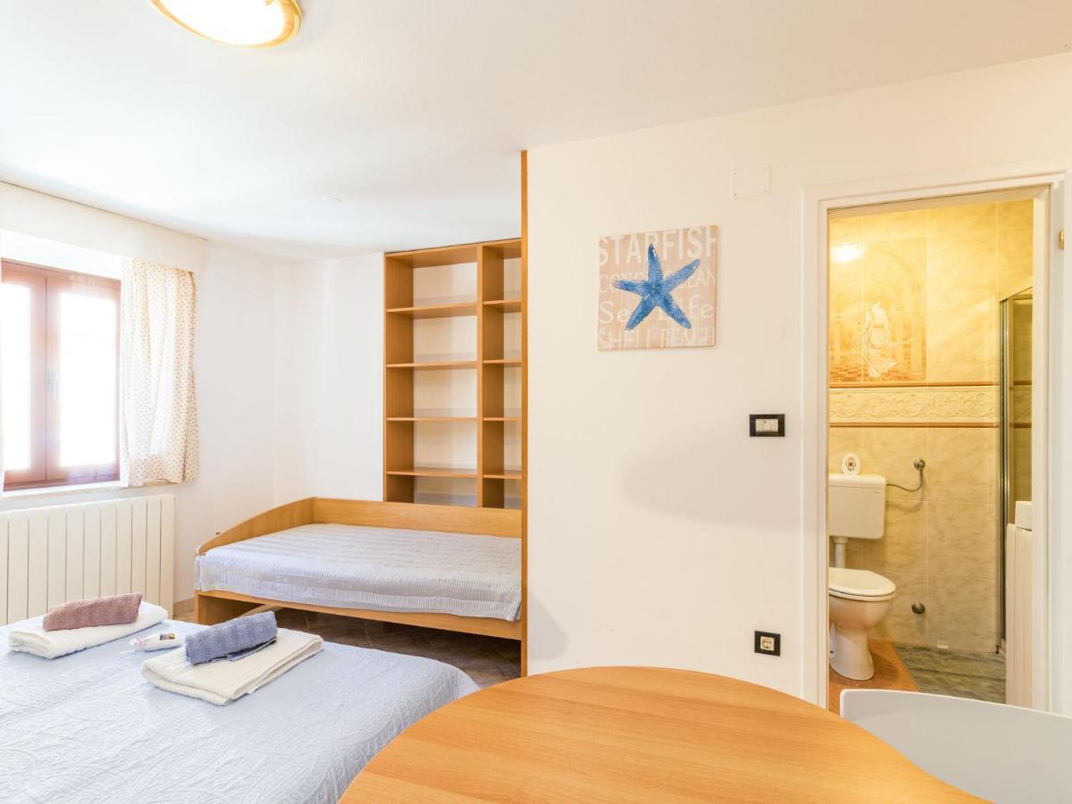 אומאג Apartment Antonella & Napoletano-1 By Interhome מראה חיצוני תמונה
