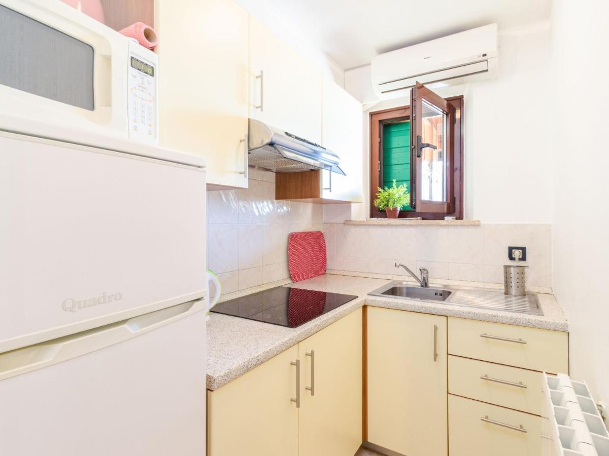 אומאג Apartment Antonella & Napoletano-1 By Interhome מראה חיצוני תמונה